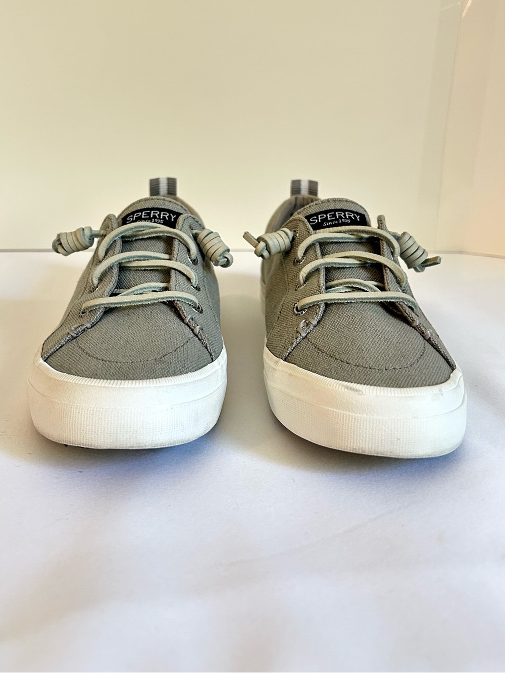 Sperry Top-Sider Women's Light Gray Canvas Lace-Up Boat Shoes Sneakers Sz 6 - Picture 3 of 9